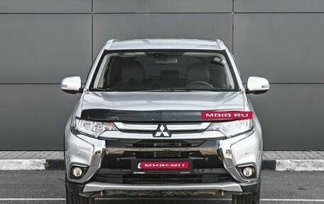 Mitsubishi Outlander III рестайлинг 3, 2018 год, 2 329 000 рублей, 3 фотография