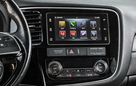 Mitsubishi Outlander III рестайлинг 3, 2018 год, 2 329 000 рублей, 22 фотография