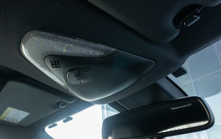 Toyota C-HR I рестайлинг, 2018 год, 2 000 000 рублей, 25 фотография