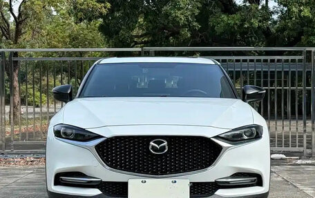 Mazda CX-4, 2022 год, 1 950 111 рублей, 2 фотография