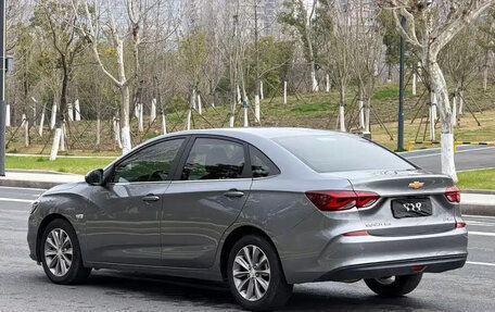 Chevrolet Cruze II, 2022 год, 1 100 111 рублей, 6 фотография