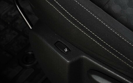 Renault Logan II, 2017 год, 849 000 рублей, 12 фотография