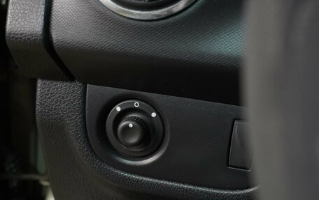 Renault Logan II, 2017 год, 849 000 рублей, 13 фотография