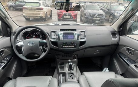 Toyota Hilux VII, 2012 год, 2 700 000 рублей, 2 фотография