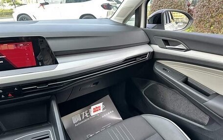 Volkswagen Golf VIII, 2023 год, 1 932 978 рублей, 14 фотография