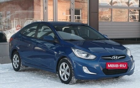 Hyundai Solaris II рестайлинг, 2013 год, 850 000 рублей, 3 фотография
