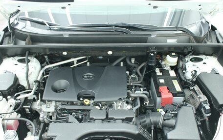 Toyota RAV4, 2021 год, 3 450 000 рублей, 8 фотография