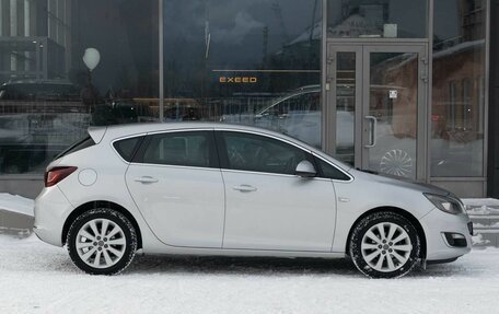 Opel Astra J, 2014 год, 950 000 рублей, 4 фотография