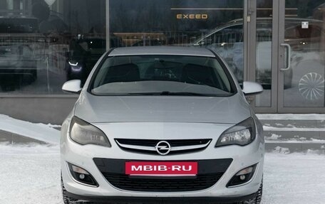 Opel Astra J, 2014 год, 950 000 рублей, 2 фотография