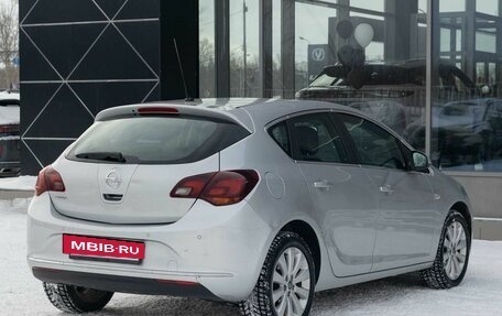 Opel Astra J, 2014 год, 950 000 рублей, 5 фотография