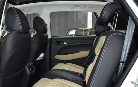 Chevrolet Captiva, 2025 год, 2 451 000 рублей, 16 фотография