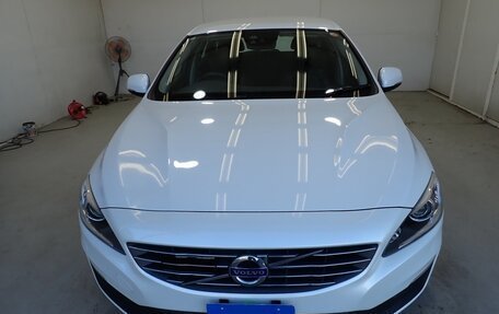 Volvo V60 I, 2017 год, 1 300 000 рублей, 3 фотография