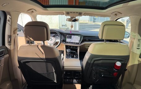 Volkswagen Touareg III, 2019 год, 5 100 000 рублей, 8 фотография