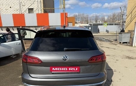 Volkswagen Touareg III, 2019 год, 5 100 000 рублей, 6 фотография