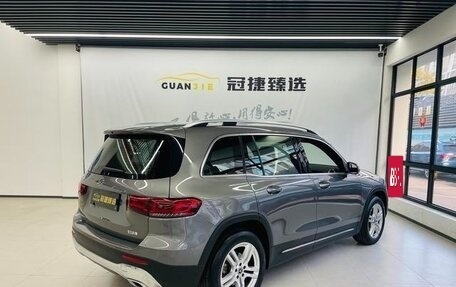 Mercedes-Benz GLB, 2022 год, 2 060 000 рублей, 2 фотография