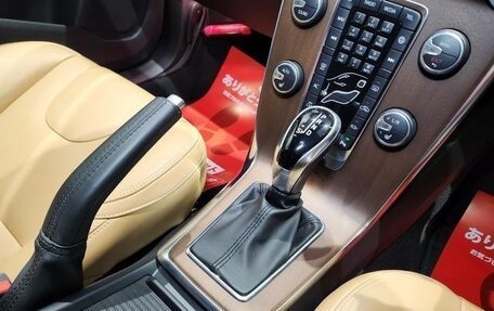 Volvo V40 II рестайлинг, 2018 год, 1 095 000 рублей, 19 фотография