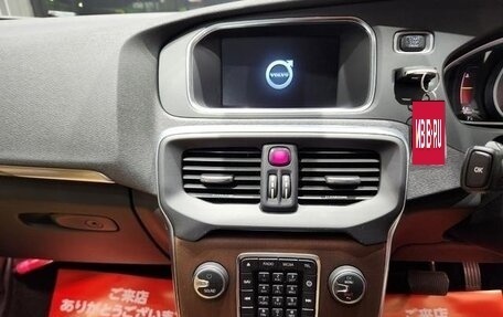 Volvo V40 II рестайлинг, 2018 год, 1 095 000 рублей, 18 фотография