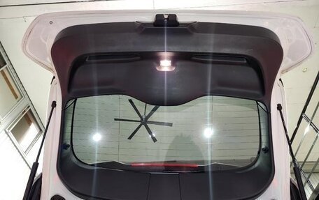 Volvo V40 II рестайлинг, 2018 год, 1 095 000 рублей, 23 фотография