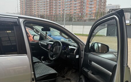 Toyota Hilux VIII, 2018 год, 2 999 999 рублей, 5 фотография