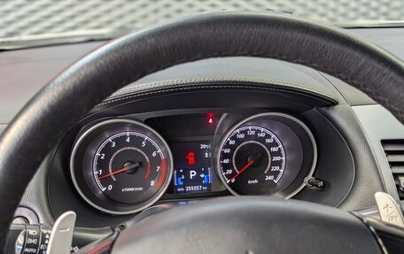 Mitsubishi Outlander III рестайлинг 3, 2011 год, 1 200 000 рублей, 26 фотография