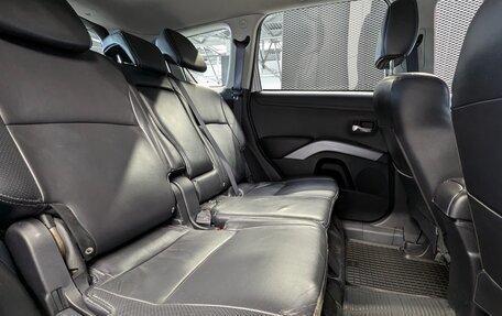 Mitsubishi Outlander III рестайлинг 3, 2011 год, 1 200 000 рублей, 31 фотография