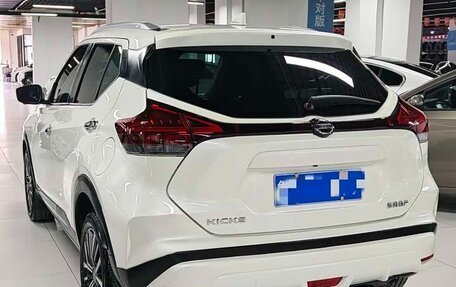 Nissan Kicks I, 2022 год, 1 360 000 рублей, 4 фотография