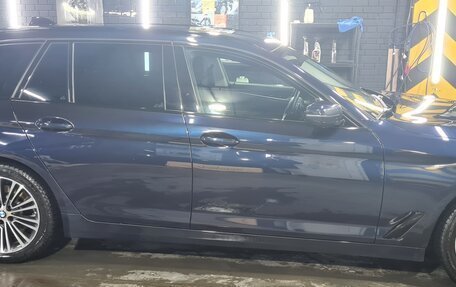 BMW 5 серия, 2019 год, 3 000 000 рублей, 2 фотография