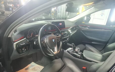 BMW 5 серия, 2019 год, 3 000 000 рублей, 8 фотография