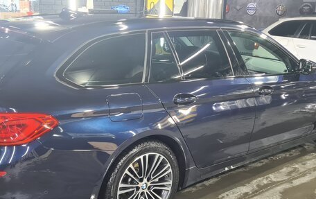 BMW 5 серия, 2019 год, 3 000 000 рублей, 3 фотография
