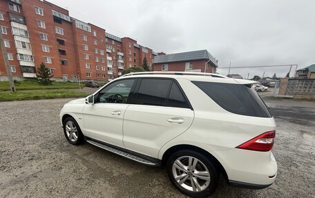 Mercedes-Benz M-Класс, 2012 год, 2 400 000 рублей, 2 фотография