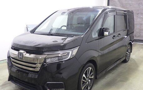 Honda Stepwgn IV, 2021 год, 1 760 000 рублей, 1 фотография