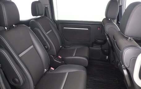 Honda Stepwgn IV, 2021 год, 1 760 000 рублей, 7 фотография