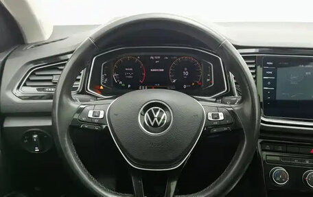 Volkswagen T-Roc I, 2023 год, 1 409 000 рублей, 8 фотография