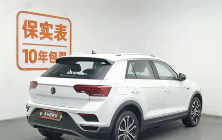 Volkswagen T-Roc I, 2023 год, 1 409 000 рублей, 4 фотография