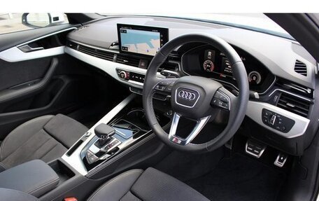 Audi A4, 2022 год, 2 010 000 рублей, 10 фотография