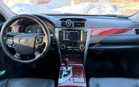 Toyota Camry, 2014 год, 1 850 000 рублей, 15 фотография