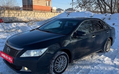 Toyota Camry, 2014 год, 1 850 000 рублей, 3 фотография