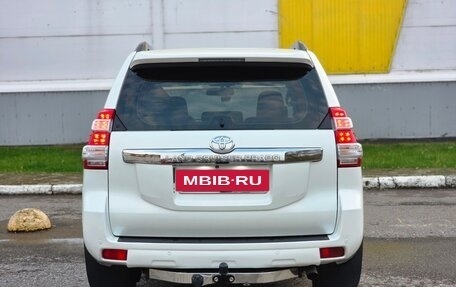 Toyota Land Cruiser Prado 150 рестайлинг 2, 2013 год, 3 999 999 рублей, 5 фотография