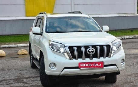 Toyota Land Cruiser Prado 150 рестайлинг 2, 2013 год, 3 999 999 рублей, 9 фотография