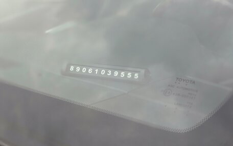 Toyota Land Cruiser Prado 150 рестайлинг 2, 2013 год, 3 999 999 рублей, 14 фотография