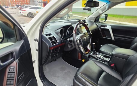 Toyota Land Cruiser Prado 150 рестайлинг 2, 2013 год, 3 999 999 рублей, 19 фотография