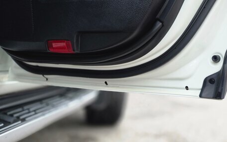 Toyota Land Cruiser Prado 150 рестайлинг 2, 2013 год, 3 999 999 рублей, 18 фотография