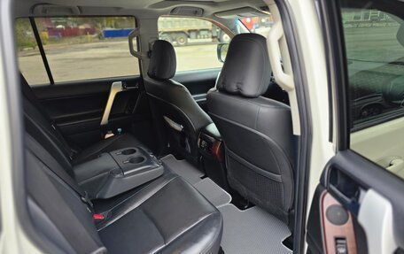 Toyota Land Cruiser Prado 150 рестайлинг 2, 2013 год, 3 999 999 рублей, 33 фотография