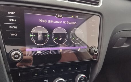 Skoda Octavia, 2018 год, 1 600 000 рублей, 10 фотография