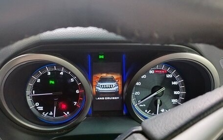 Toyota Land Cruiser Prado 150 рестайлинг 2, 2015 год, 3 550 000 рублей, 14 фотография