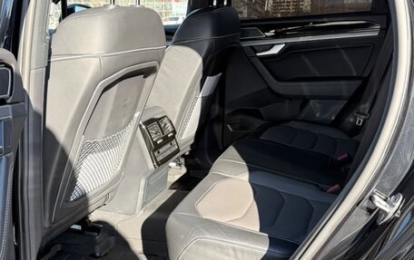 Volkswagen Touareg III, 2022 год, 8 350 000 рублей, 15 фотография