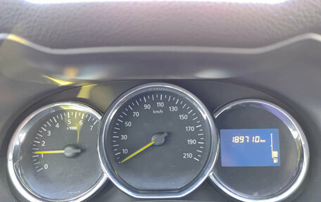 Renault Duster I рестайлинг, 2015 год, 1 100 000 рублей, 13 фотография