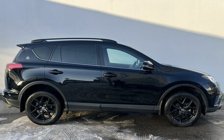 Toyota RAV4, 2018 год, 2 500 000 рублей, 4 фотография