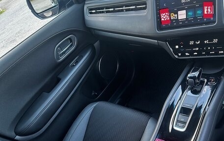 Honda Vezel, 2018 год, 1 800 000 рублей, 7 фотография