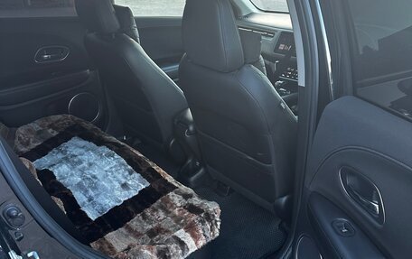 Honda Vezel, 2018 год, 1 800 000 рублей, 10 фотография